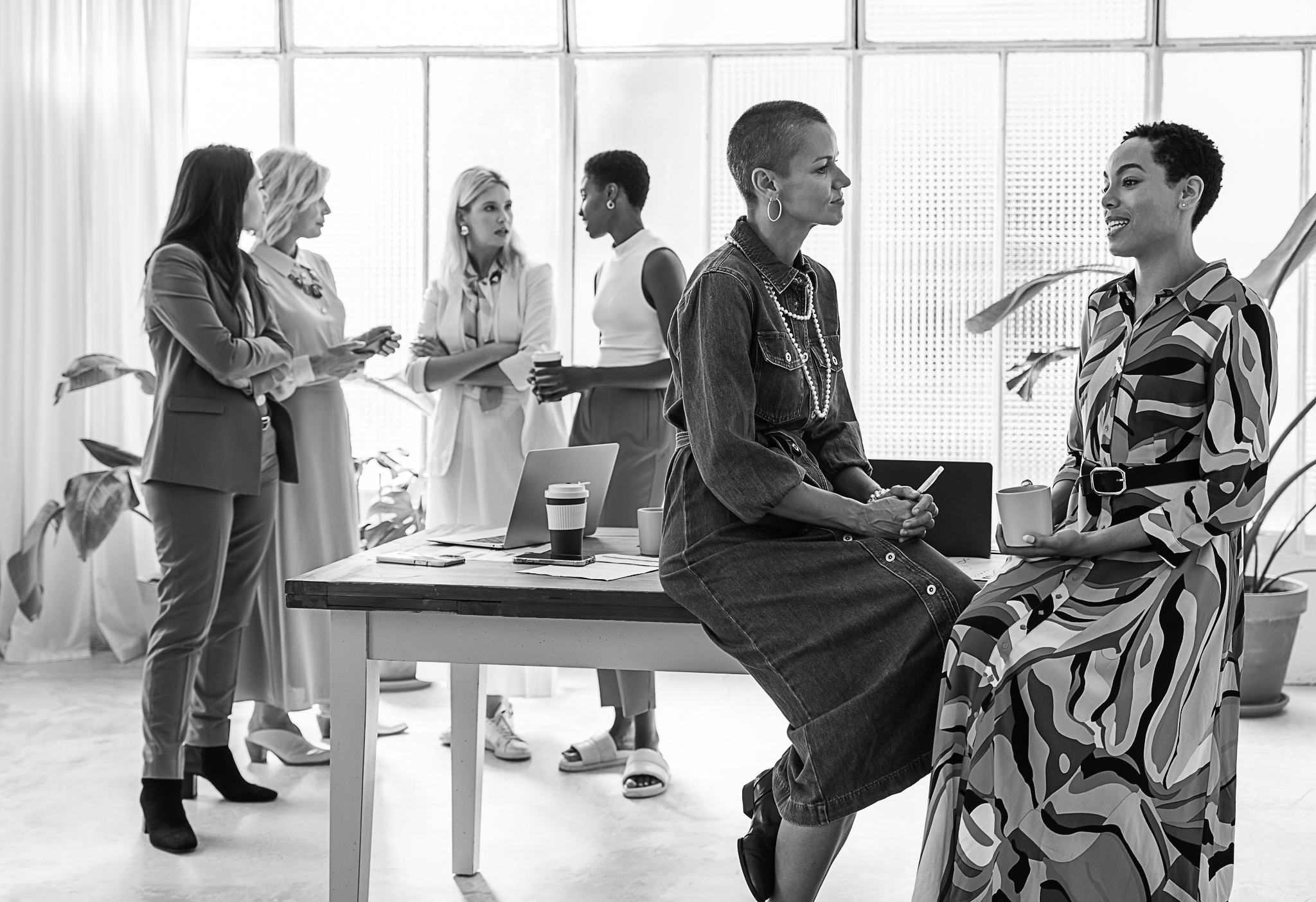 group-of-businesswomen-meeting-in-the-office-2023-12-20-19-54-26-utc-2